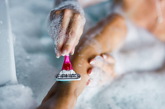 Foaming Bath Whip: Your Razor's New Bestfriend