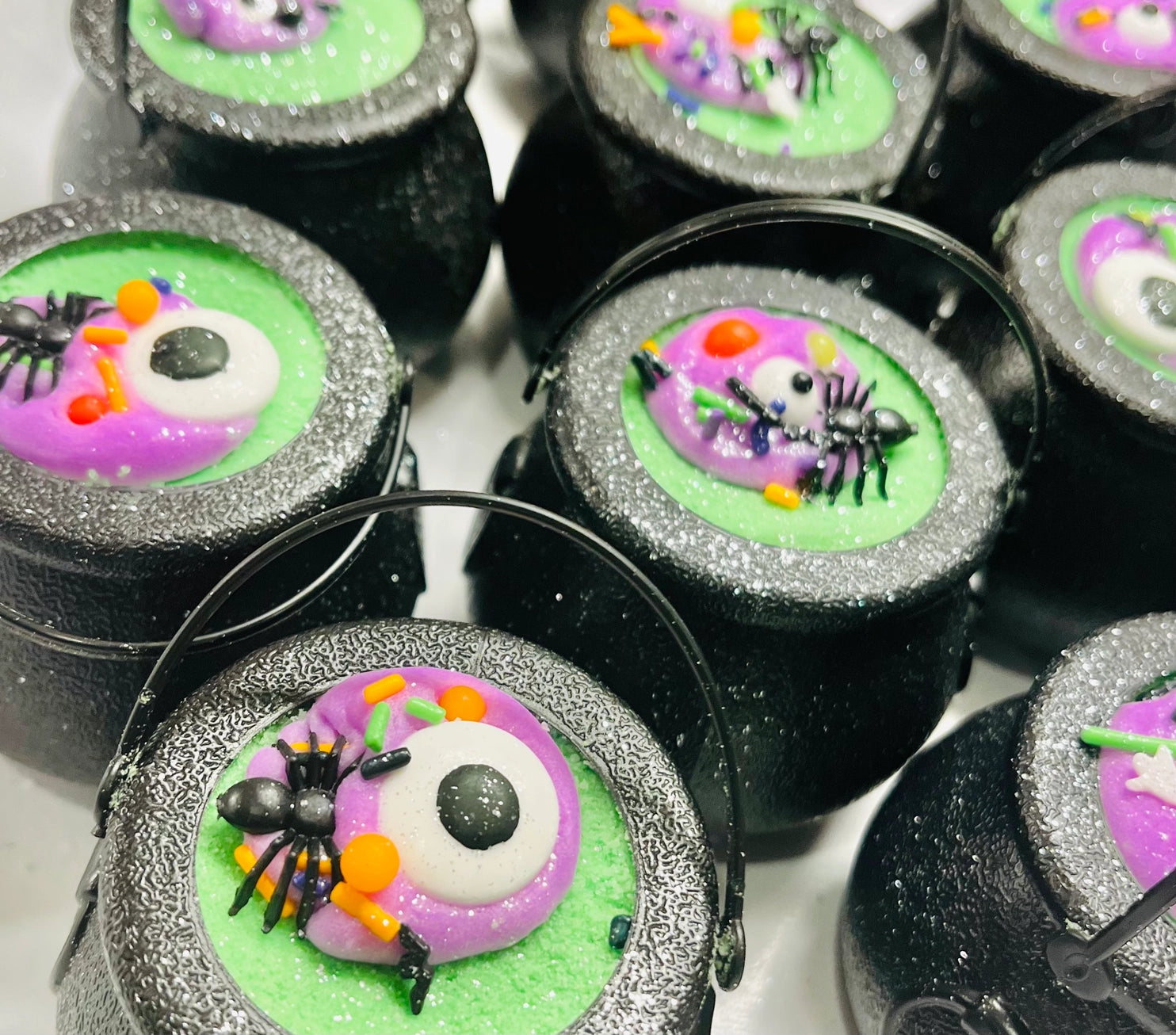 Cauldron Bath Bomb